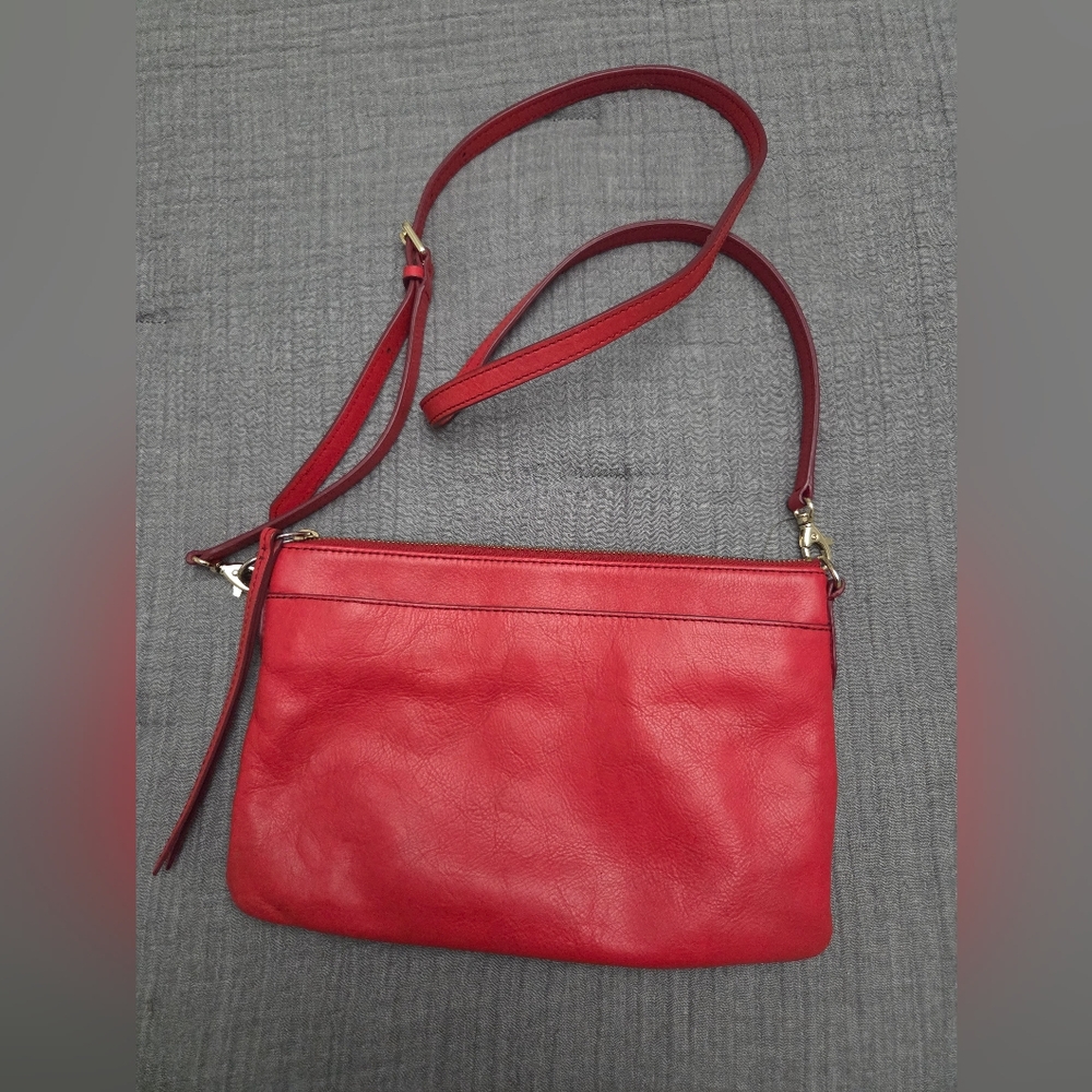 Elegant Red Leather Fossil Crossbody Bag